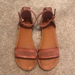 American Eagle sandals